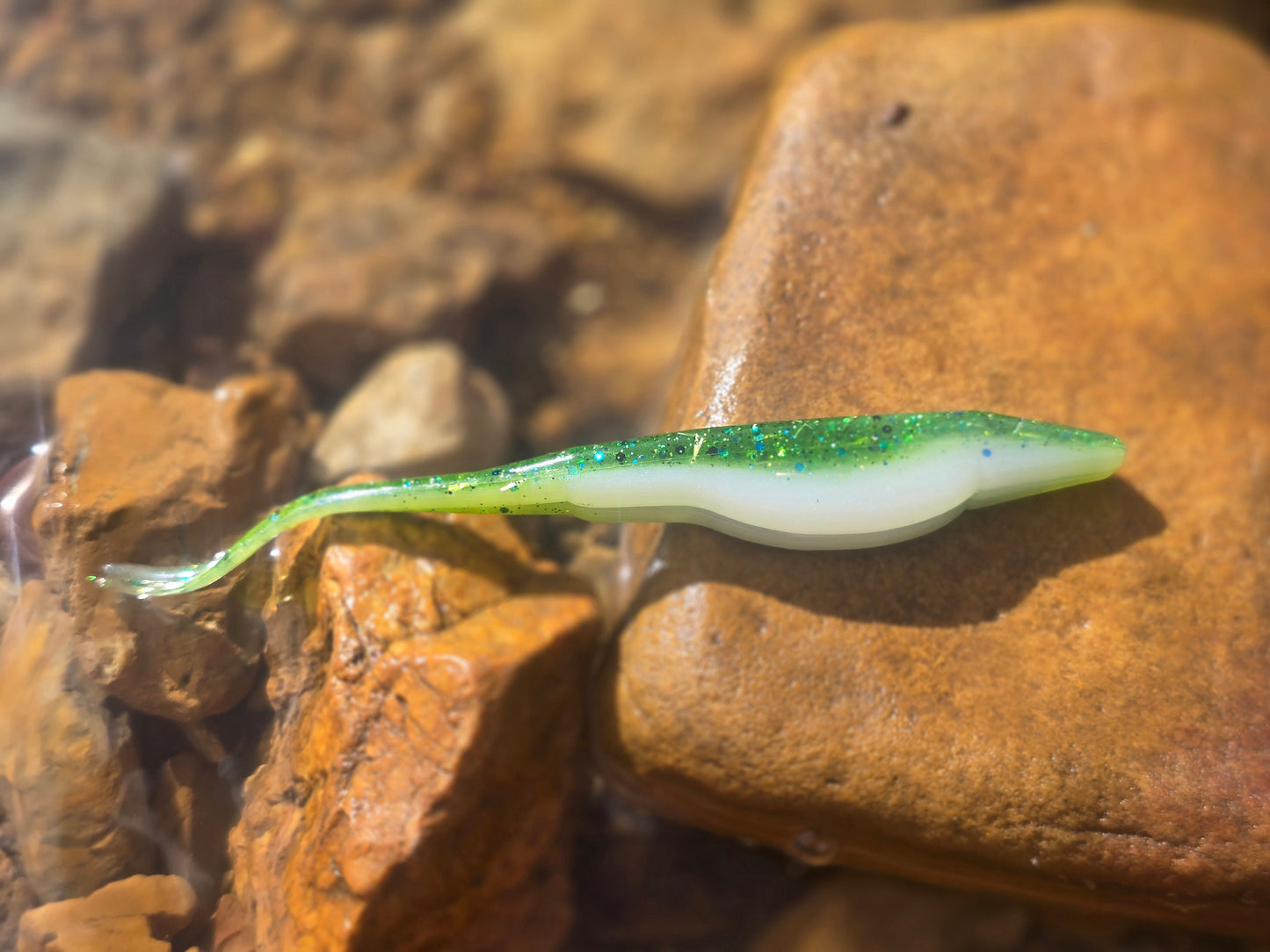 Floppin' Fluke - Grassy Shad